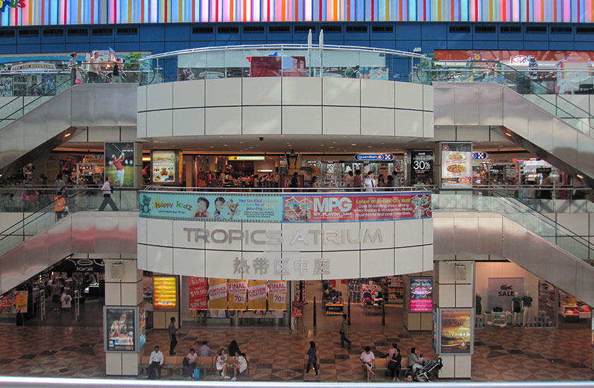 Large popular mall Suntec City 