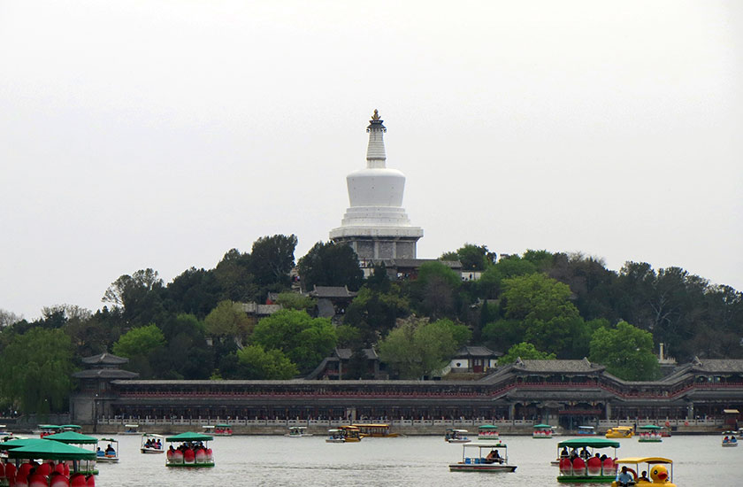 Beijing China Attraction: Beihai Park