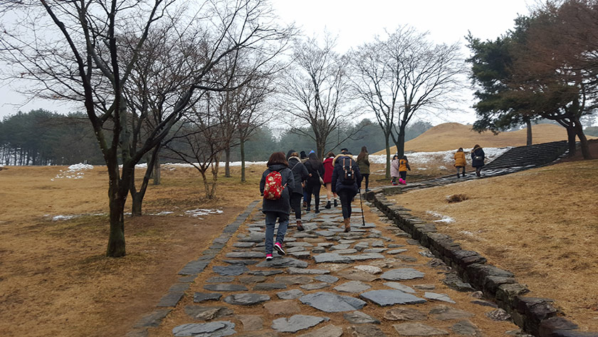 EPIK Orientation Korean Cultural Experience Royal Tomb of King Muryeong